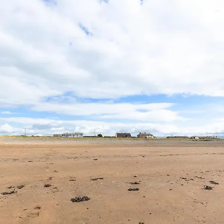 Free Birds Rest - Coastal Escape - Sleeps 8