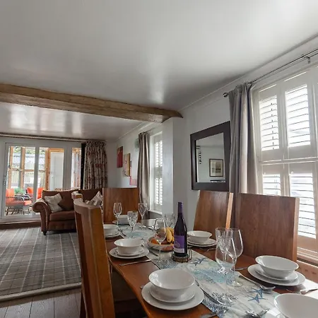 Free Birds Rest - Coastal Escape - Sleeps 8 Beckfoot (Cumberland, Cumbria)