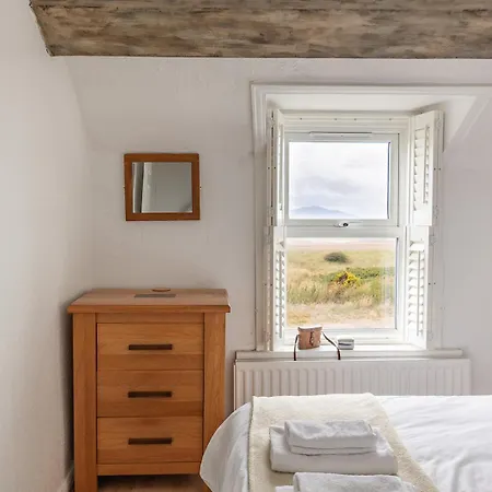 Free Birds Rest - Coastal Escape - Sleeps 8 Dom wakacyjny *