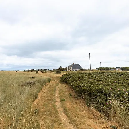 Free Birds Rest - Coastal Escape - Sleeps 8 *