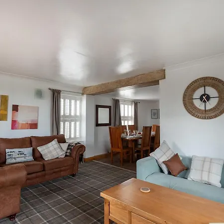 Free Birds Rest - Coastal Escape - Sleeps 8 * Beckfoot (Cumberland, Cumbria)